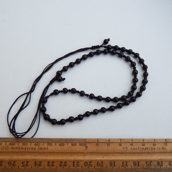 10.58grams Black Onyx Gemstone Necklace - Picture 2 of 11